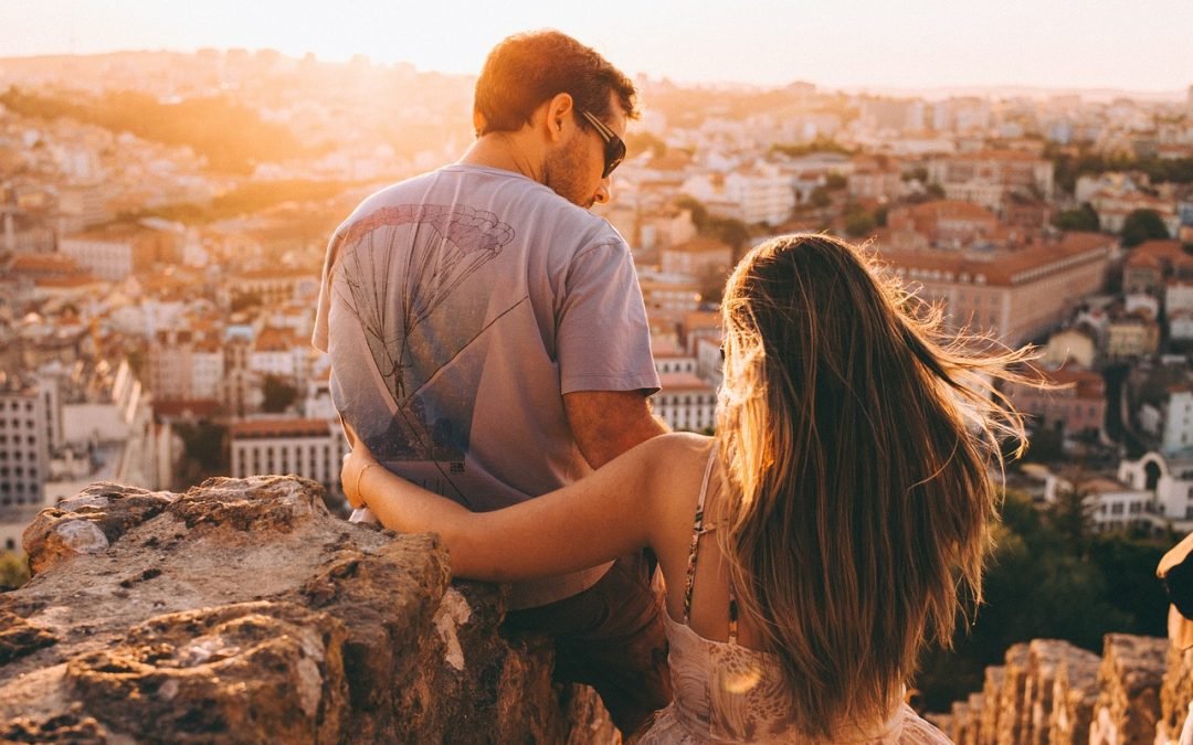 Romantic Dubai Cruises for Couples: Desert, Sunset & Luxury