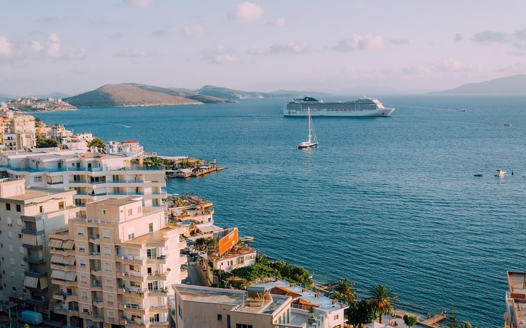 Best Time to Take a Cruise from Dubai: Weather & Deals